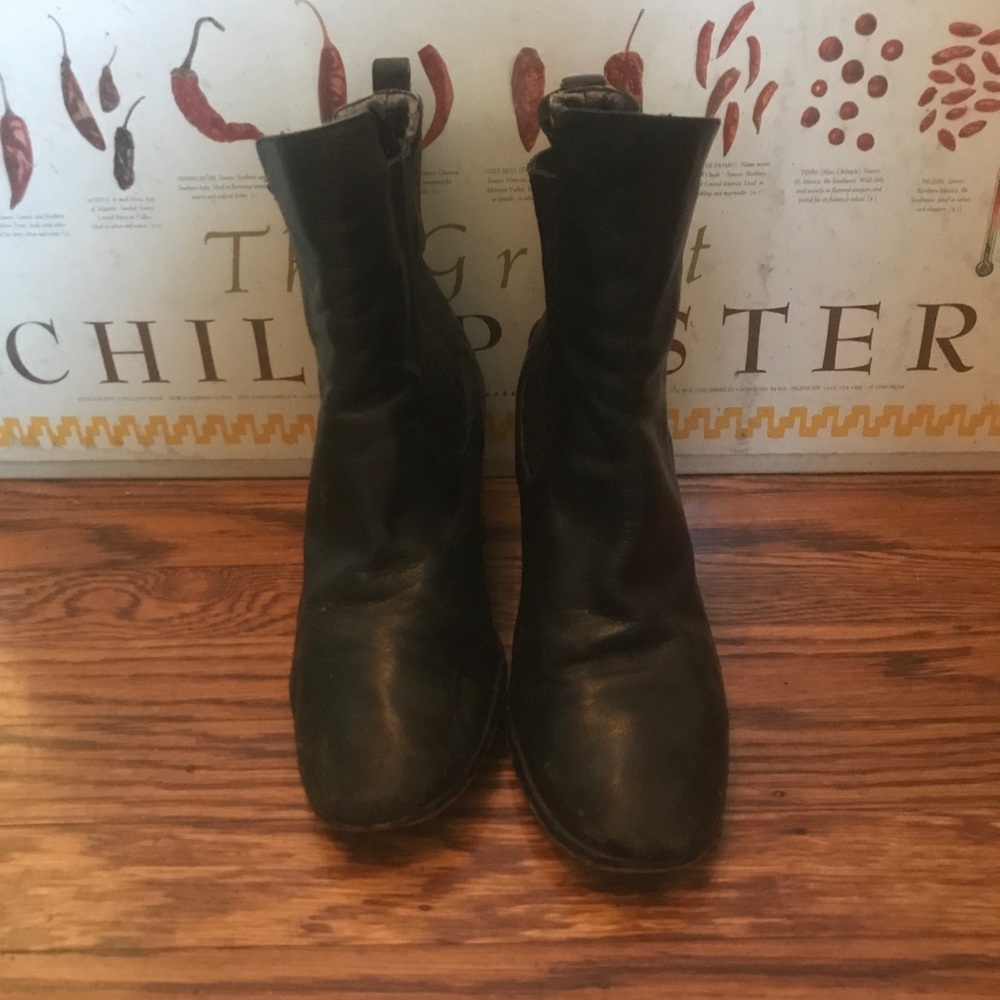 Matiko leather boots